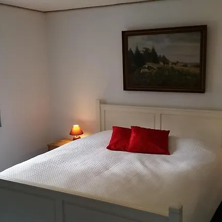 Gørdinglund Herregård Bed & Breakfast